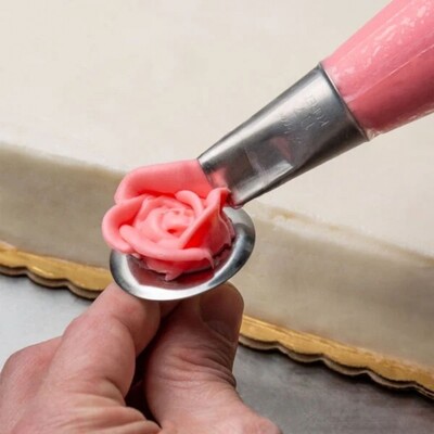 Krema sıkma duy ucu no: 117 kavisli petal (18 mm ağız çapı) (1)