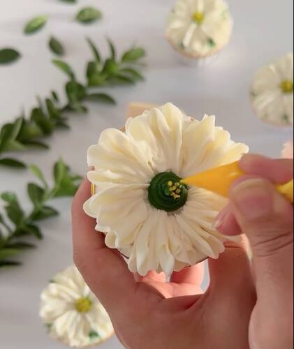 Krema sıkma duy ucu no: 124K Kore petal (15 mm ağız çapı) - 4