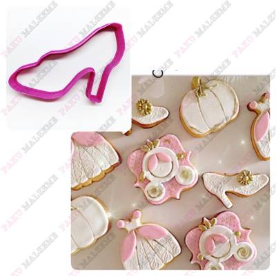 Plastik Kalıp Cindrella Ayakkabı; 8*6,8 cm - 1