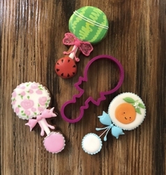 Plastik Kalıp Çıngırak; 10*4,8 cm (1)