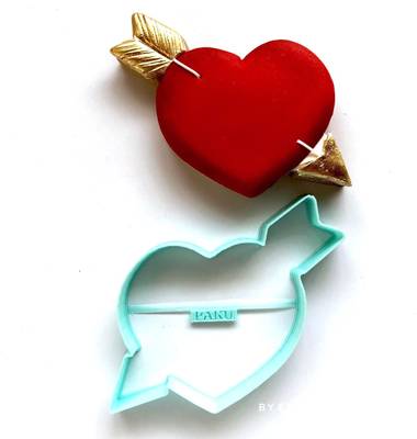 Plastik kalıp Oklu Kalp Eros; 9,8*8,5 cm - 1