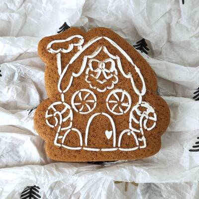 Plastik kesici kalıp GINGERBREAD HOUSE; 7 cm - 2
