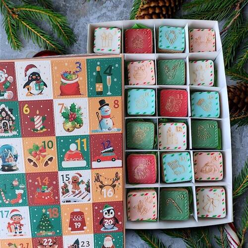 Pop-it stamp kaşe ve kesici seti NOEL TAKVİMİ; 4 cm bölmeli - 2