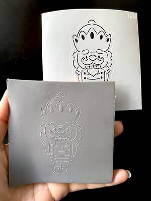 Stencil Nutcracker-2; 9*9 cm - 1